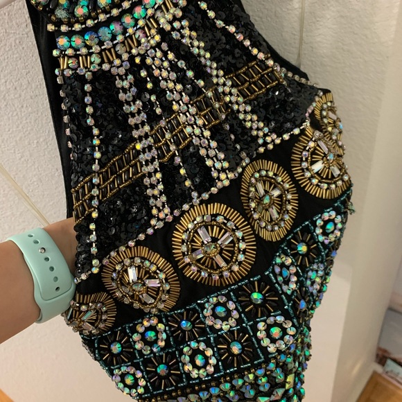 Dress - Picture 7 of 8